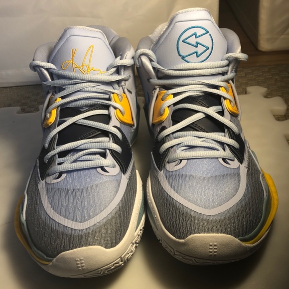 Nike kyrie 8 infinity future past - Picture 1 of 4